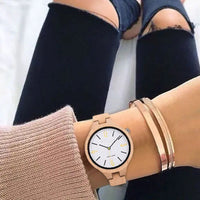 Montre en bois beige pour femme chic et elegante